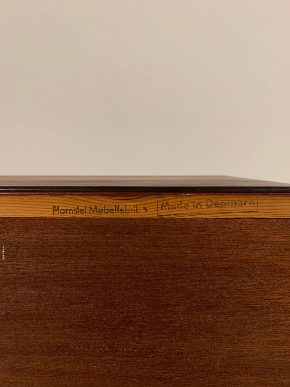 Cassettiere: Sideboard MidCentury Palisander Denmark Hornslet 60s – Usato da Basel venduto da MidMod20C 9