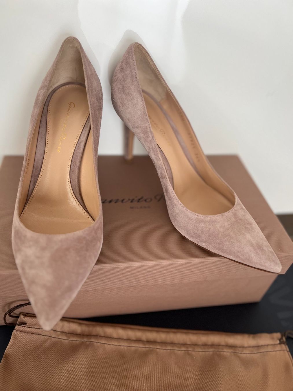 Gianvito Rossi Scarpe da donna: Escarpins Gianvito Rossi Gianvito – Usato da Founex venduto da vil_hyz2 1