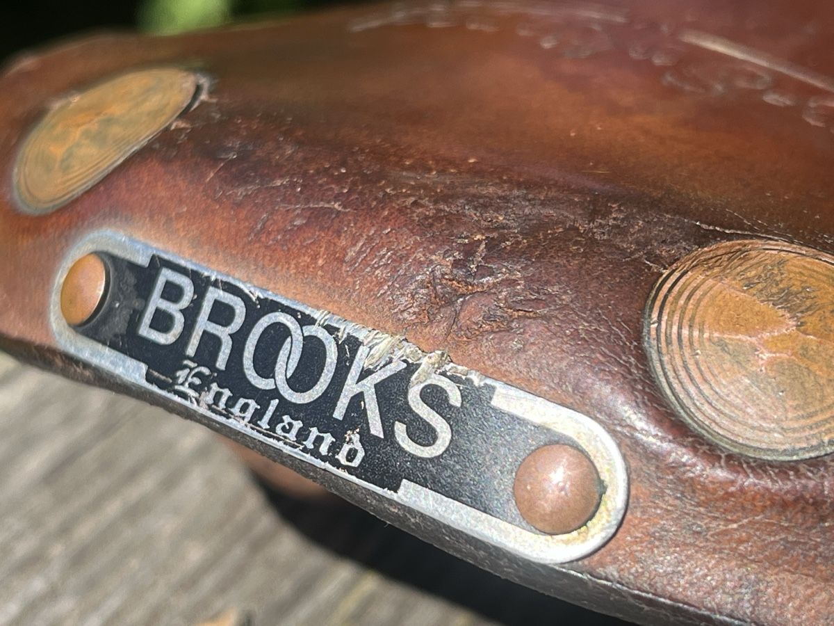 Brooks Pièces détachées: Oldtimer BROOKS Professional Pre-Softened  Leder-Velosattel – D'occasion à Wiesenberg par swissantik 5