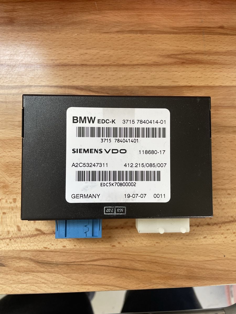 BMW Tutti pezzi di ricambio auto: BMW EDC-K Steuergerät, Siemens VDO, M3 E92 – Usato da Buchs AG venduto da twinturbo2 1