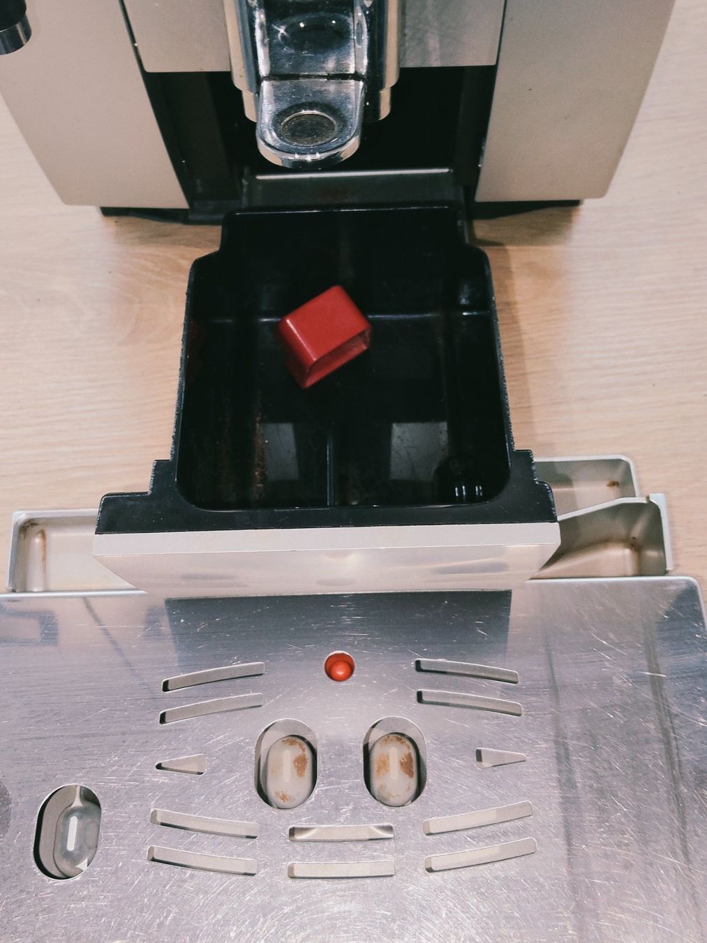 De'Longhi Macchine per caffè & Macchine per espresso: DeLongi Ecam23 460 s – Usato da Gentilino venduto da gogobr73 5