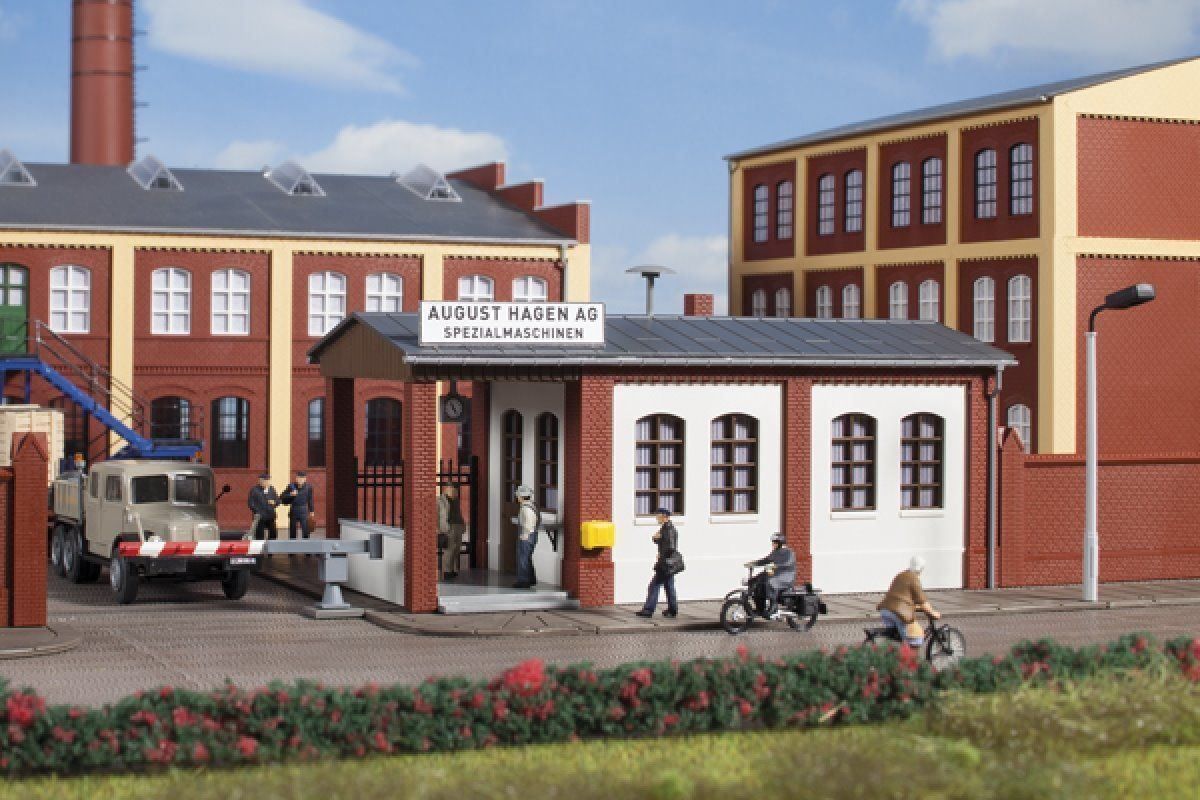 Trains électriques: Auhagen Bausatz "Pförtnerhaus" – Neuf avec emballage d'origine à Boswil par Blflohmi