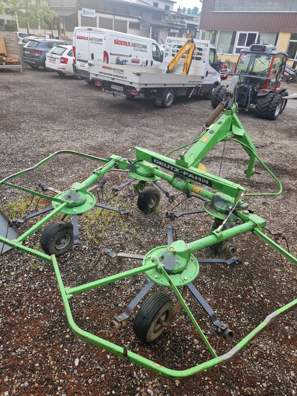 Tutte le macchine: Kreiselheuer Deutz Fahr  KH 2.44 DN – Usato da Menznau venduto da 6122 1