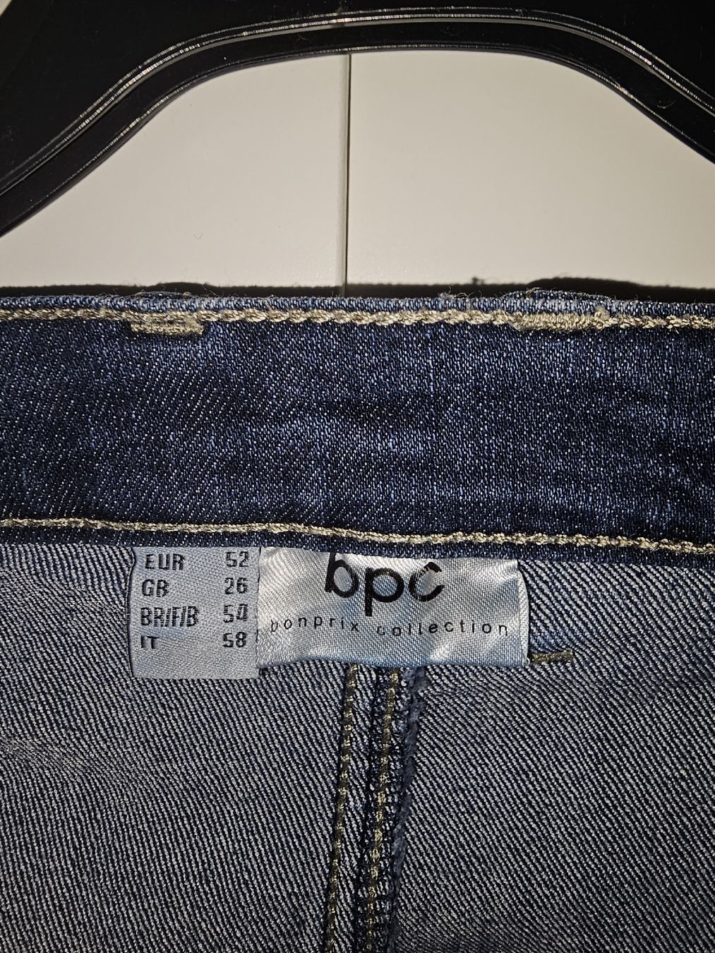 Jeans: Coole Capri Damen-Jeans von "bpc" Gr. 52 PlusSize – Usato da Münchenbuchsee venduto da babilibern 2