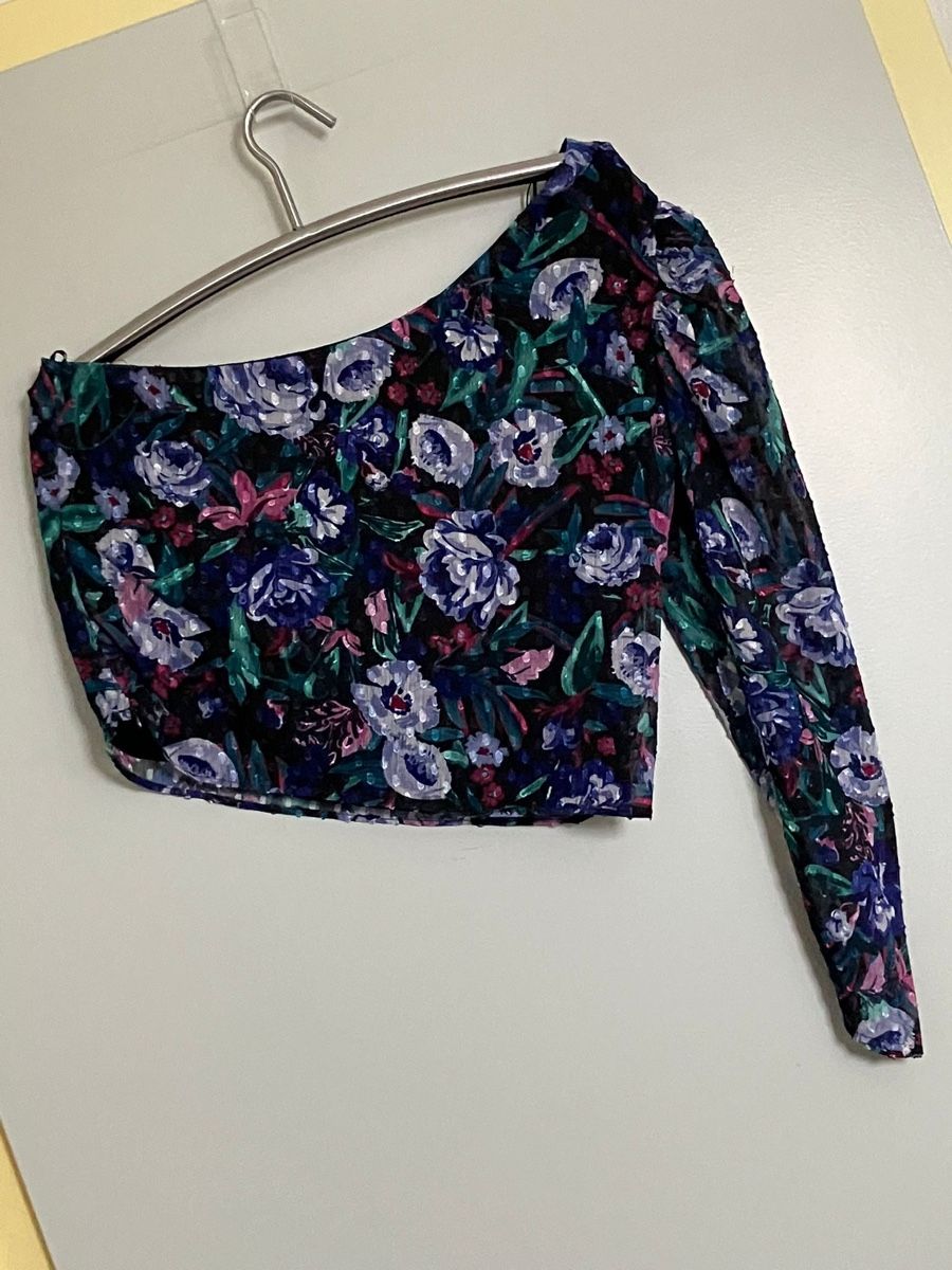 Mango Top: Top asymétrique fleuri Mango, taille S NEW – Nuovo e nell'imballaggio originale da Vuadens venduto da Nina11 1