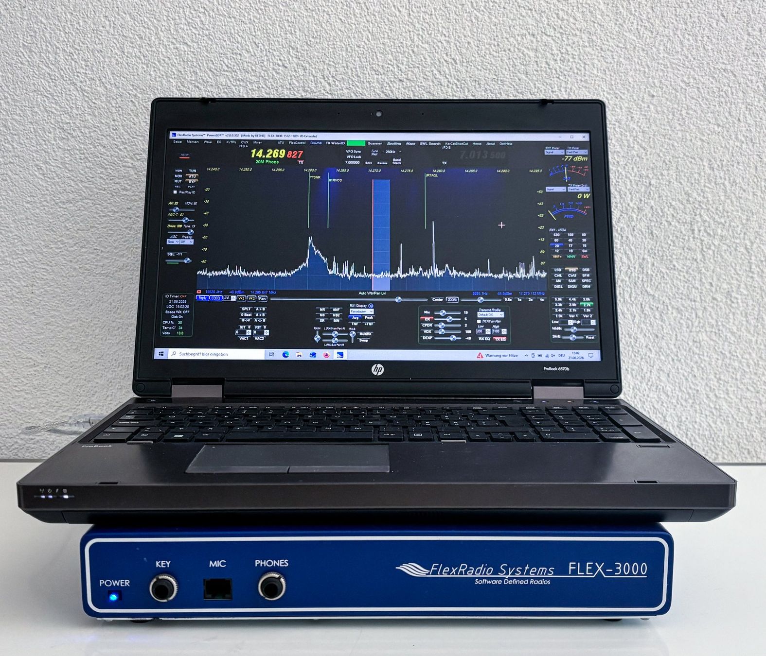 Funktechnik: Flexradio Flex-3000 + Laptop – Gebraucht aus Zürich von J2O