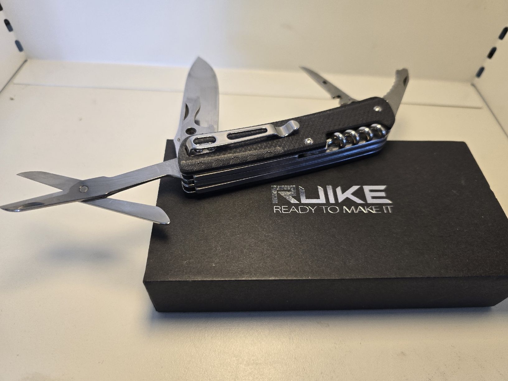 Couteaux de poche: *Taschenmesser RUIKE mit Korkenzieher, Klinge, Schere. – Neuf (Voir description) à winterthur par Sammlerecke