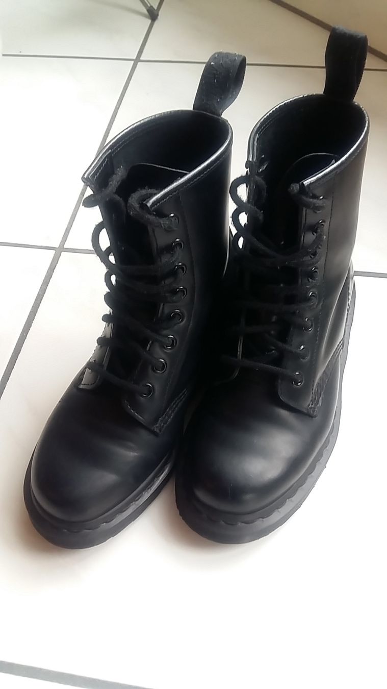 Scarpe da uomo: Dr. Martens Gr. 36 – Nuovo (secondo la descrizione) da Kerns venduto da zoraya.