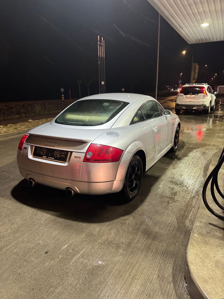 Audi Automobili: Audi TT 8l QUATTRO 225CH – Usato da Montricher venduto da ate_8hpy 2