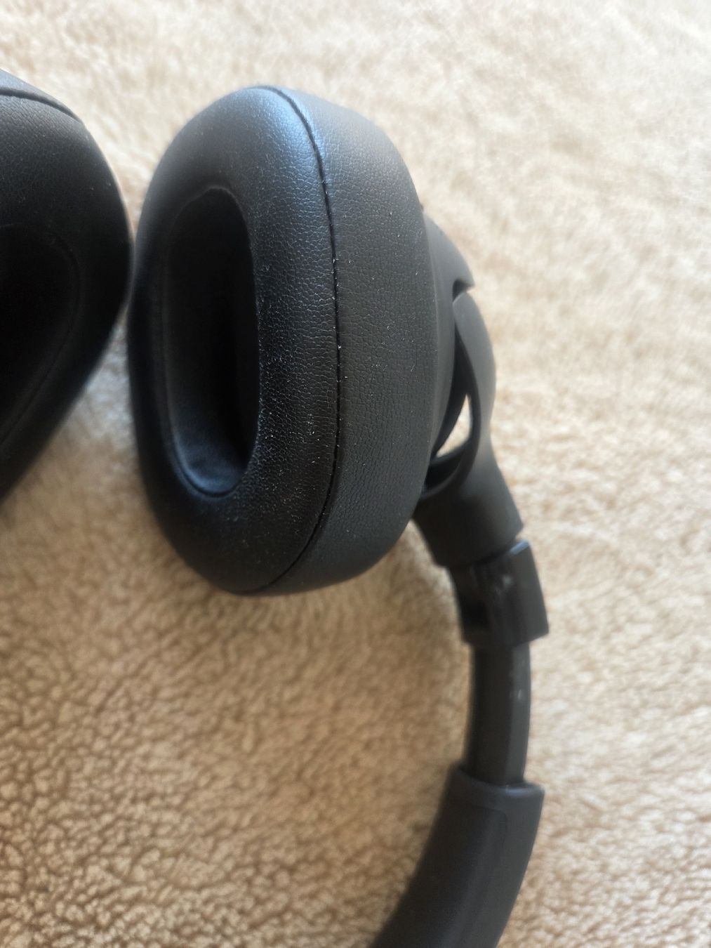 JBL Casques audio: Kopfhörer JBL Tune 710BT schwarz  – D'occasion à Flawil par Hamdia12 1