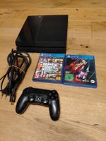 Playstation 4 mit Kabel, Controler und Spiele.
