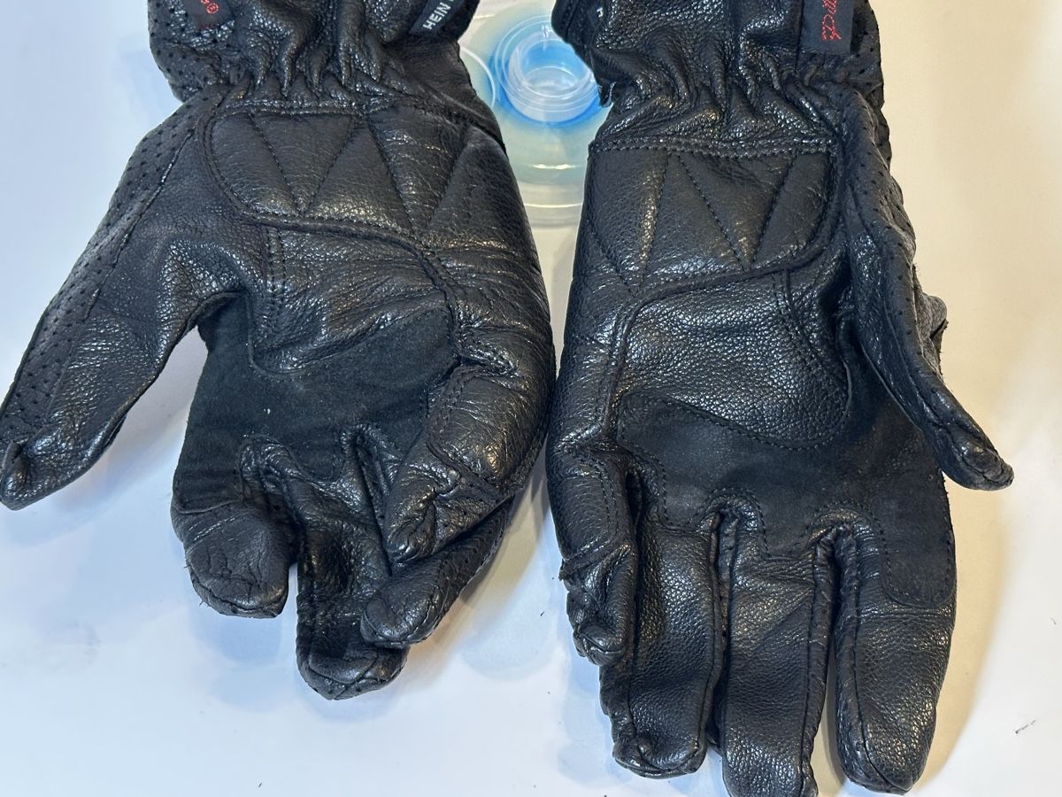 Guanti & manicotti: Leichte Motorrad Handschuhe (S) – Usato da Schaffhausen venduto da Die_Mayonnaise 5