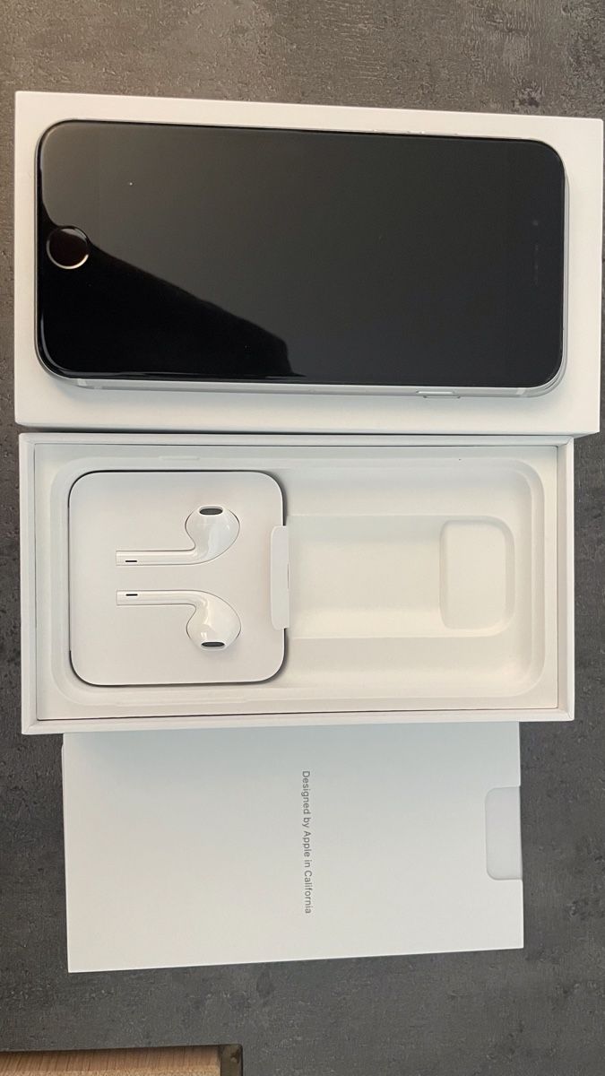 Apple Handys / Smartphones: Apple iPhone SE 2. Generation – Gebraucht aus Chur von dav_8shr