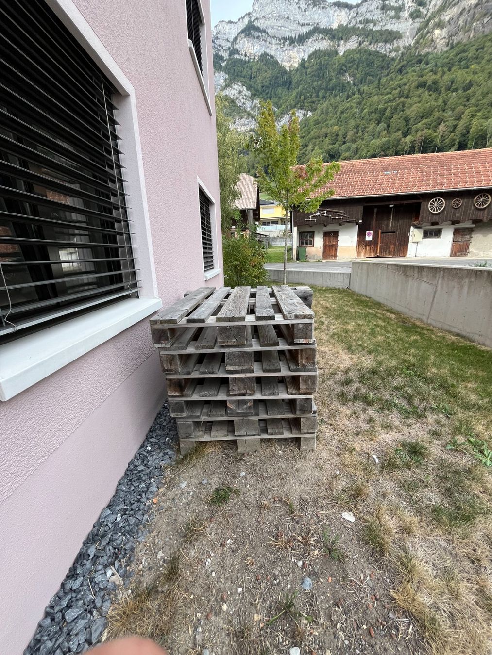 Pallets: Holzpaletten gebraucht – Usato da Heiligkreuz (Mels) venduto da Kev1497 1