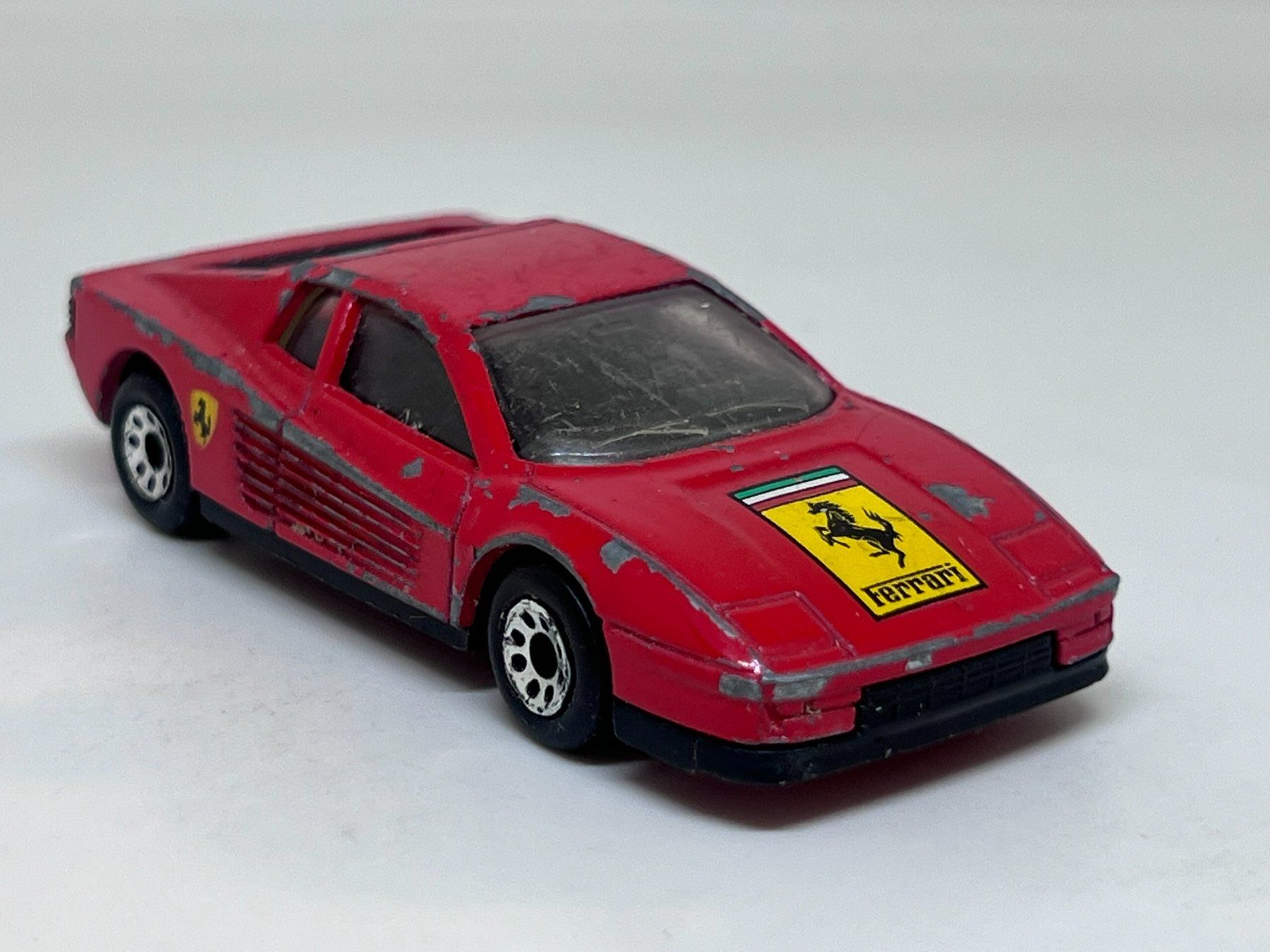 Matchbox Voitures modèles: Matchbox Ferrari Testarossa #509 – D'occasion à Wildegg par LaaBoutique