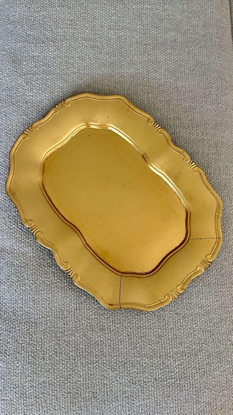 Geschirrsets: Herziges, goldenes Serviertablett – Gebraucht aus Zürich von jas_5mwh