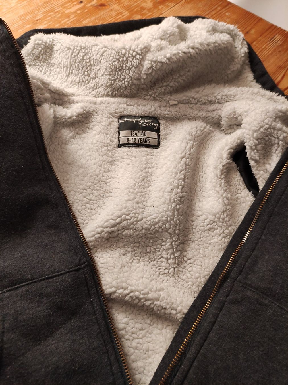 Giacche & Cappotti: Gefütterte Sweatjacke – Usato da Mümliswil venduto da Andreablaukatze 2