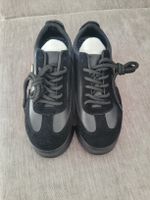Schwarze Herren Sneakers, Grösse 42 - neue Zustand!