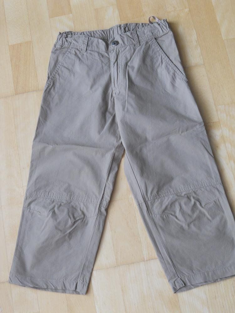 Hosen: Neu: Bermudas - beige - Gr. 140 – Neu (gemäss Beschreibung) aus Uznach von Laeuffer