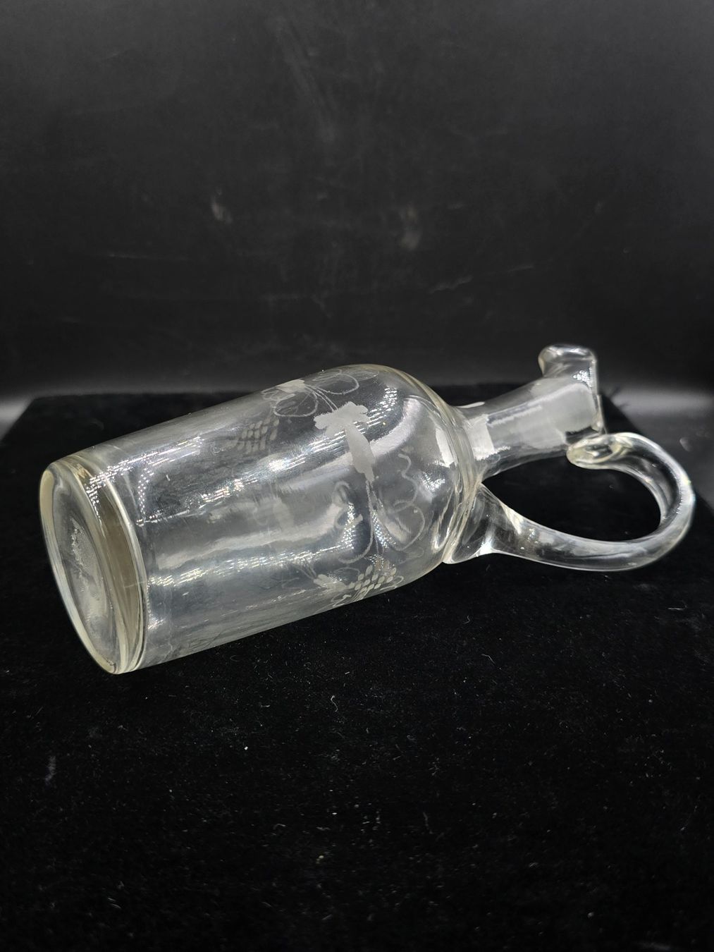 Carafes: Antike Karaffe Glas geritzt – D'occasion à Rorschacherberg par snOOpydOg11 6