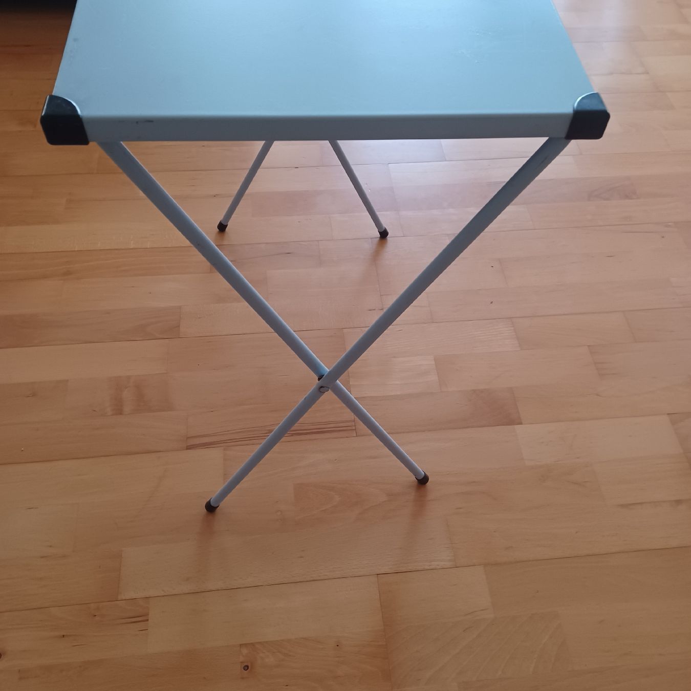 Tables: Beistelltisch , Campingtisch , Balkontisch – D'occasion à Waldkirch par Fantasia-101 2