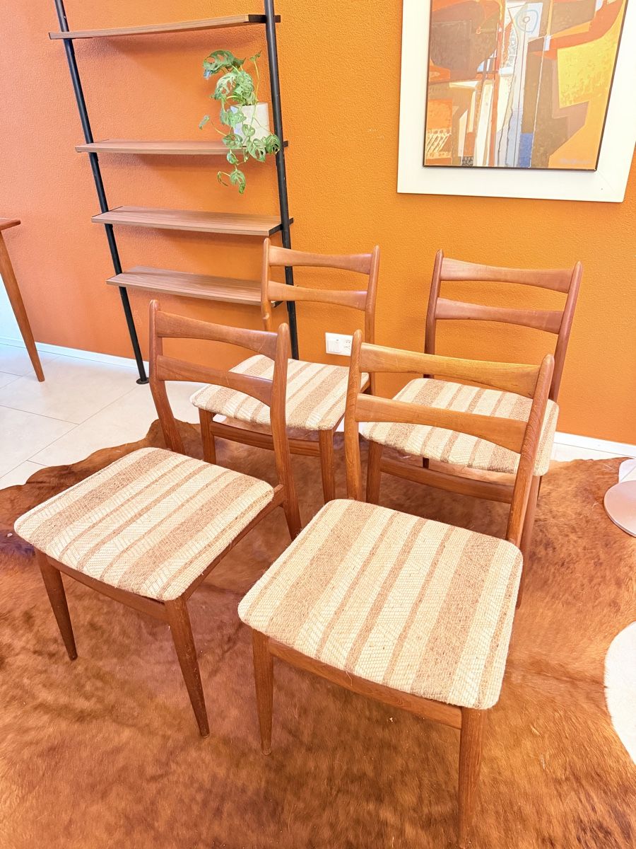 Stühle: Vintage 4 Stück Teak Stühle – Gebraucht aus Grenchen von Nur_2540