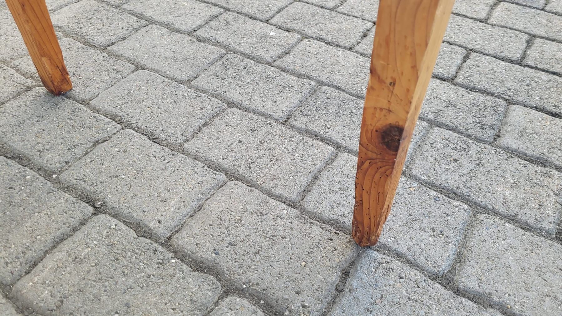 Tavoli: Antiker Holztisch – Usato da Kirchberg SG venduto da juvali 2
