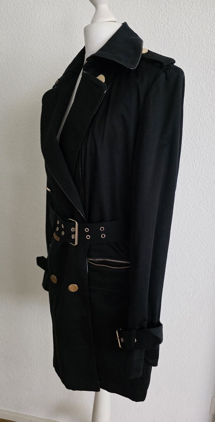 Guess Cappotti: dunkelblauer Guess Trenchcoat, Grösse M – Usato da Kerns venduto da d_s_obwalden 4
