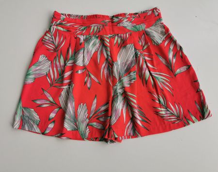 Herrlich diese Shorts von VERO MODA**in der Gr.M**NEUWERTIG!