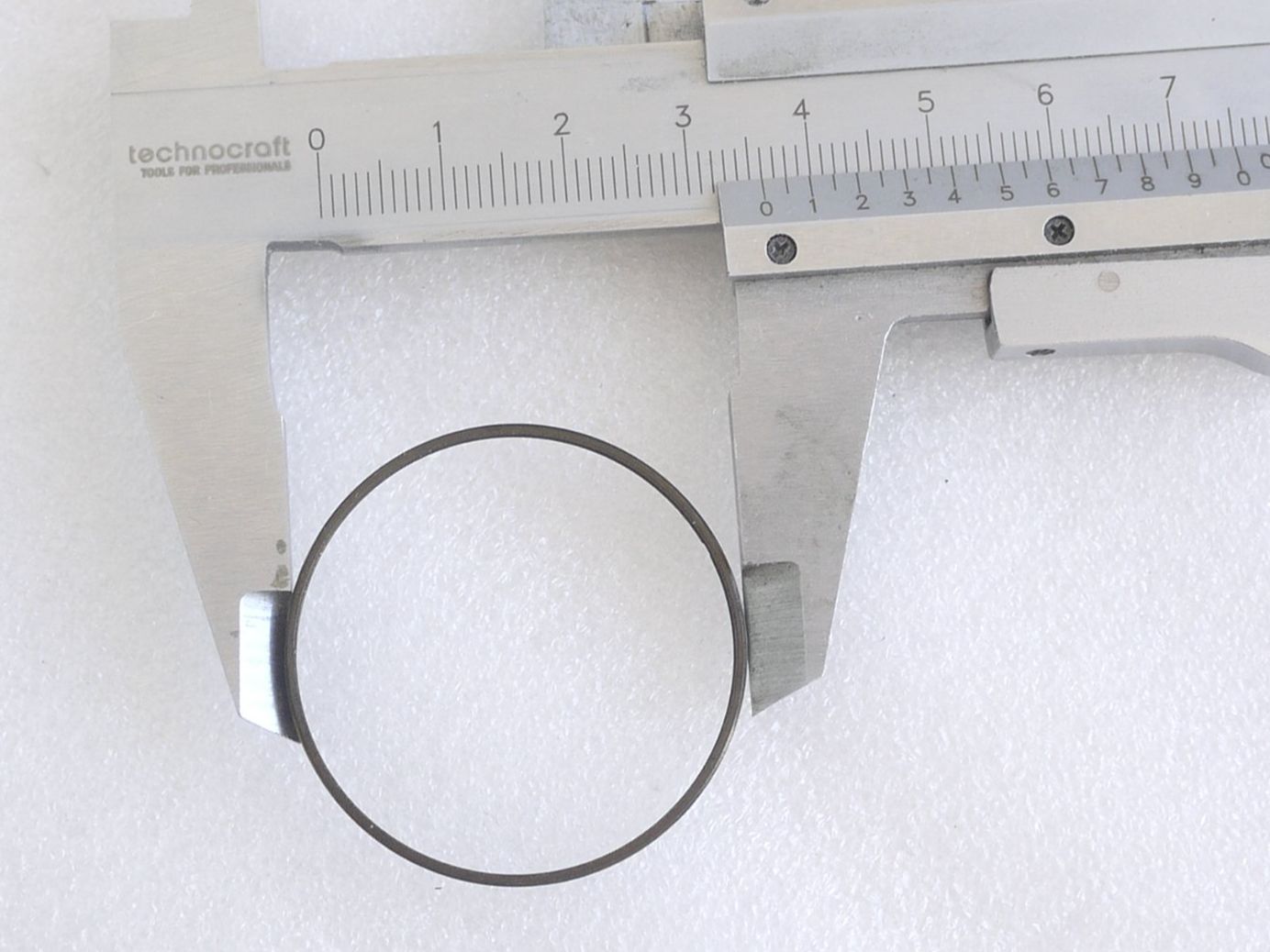 Leitz Filtri: Leitz 36mm Glass retaining Ring threaded – Usato da Egg b. Zürich venduto da JCB