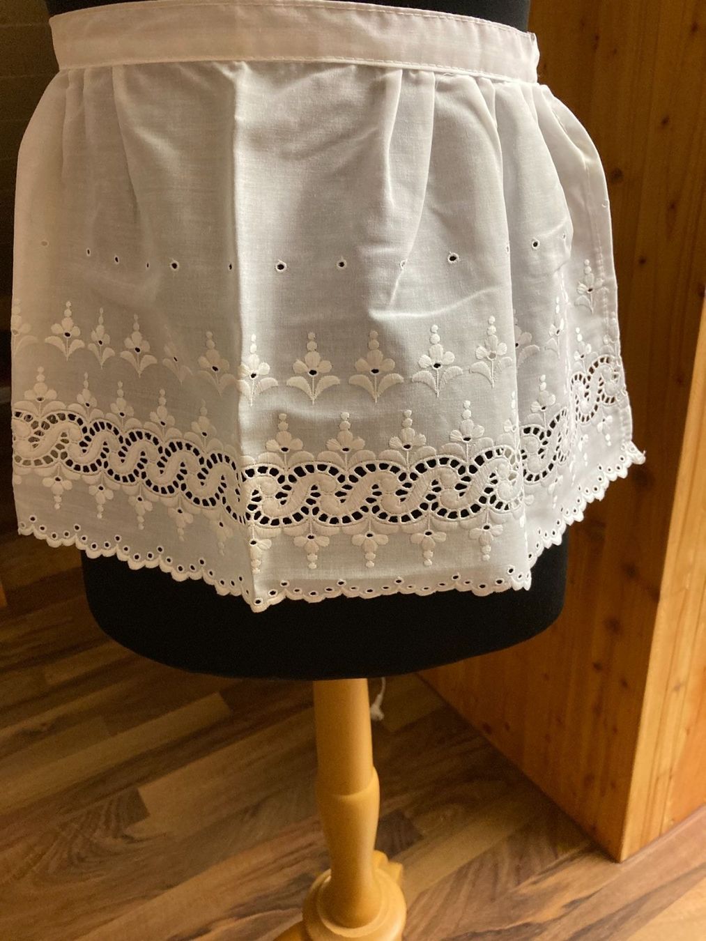 Autres vêtements & protection de travail: Serviceschürtzli – Neuf avec emballage d'origine à Balsthal par dasesaro