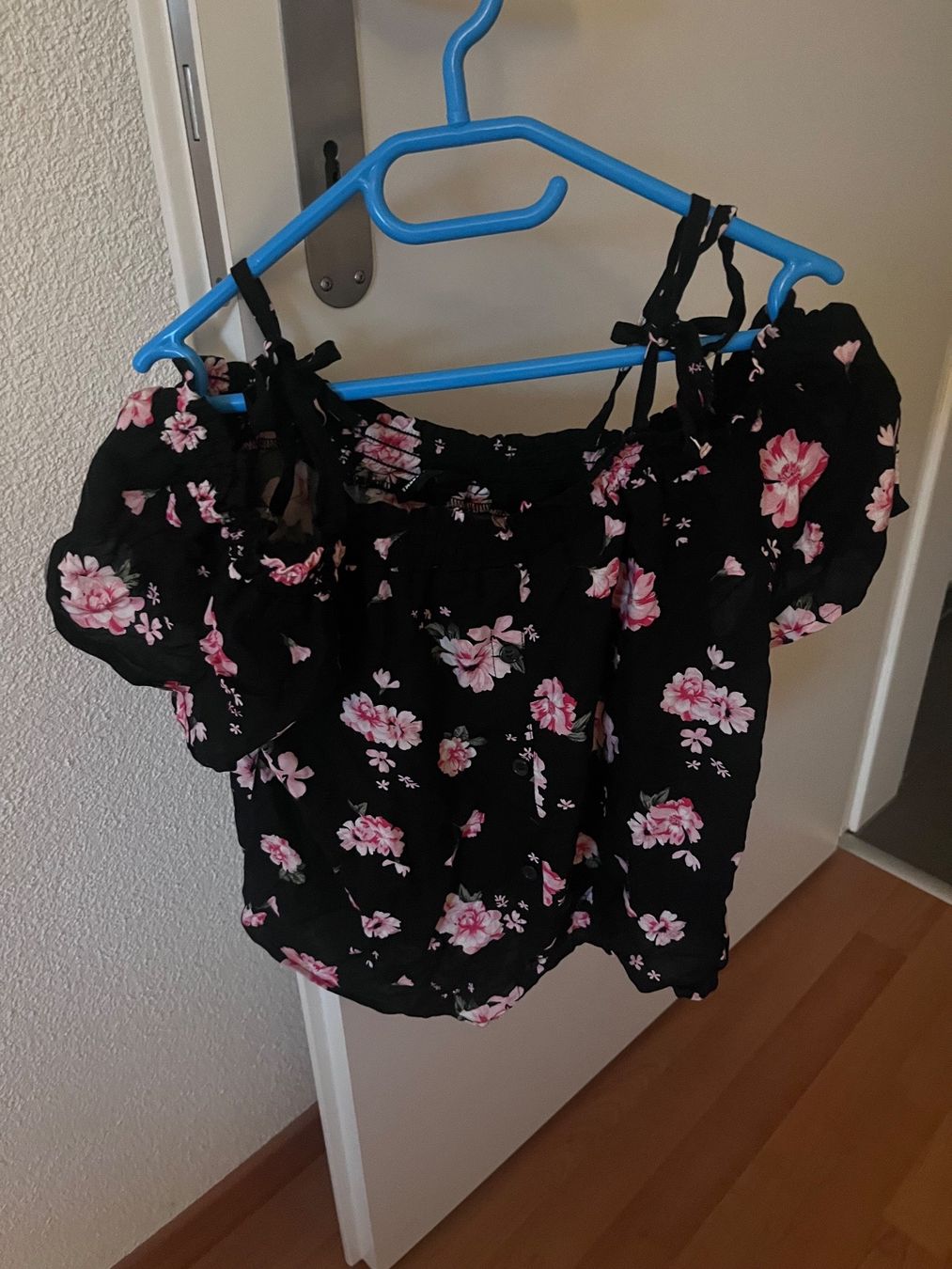 Tally Weijl T-shirt: Blumiges Shirt / Bluse – Nuovo (secondo la descrizione) da Jonen venduto da Binaa1994