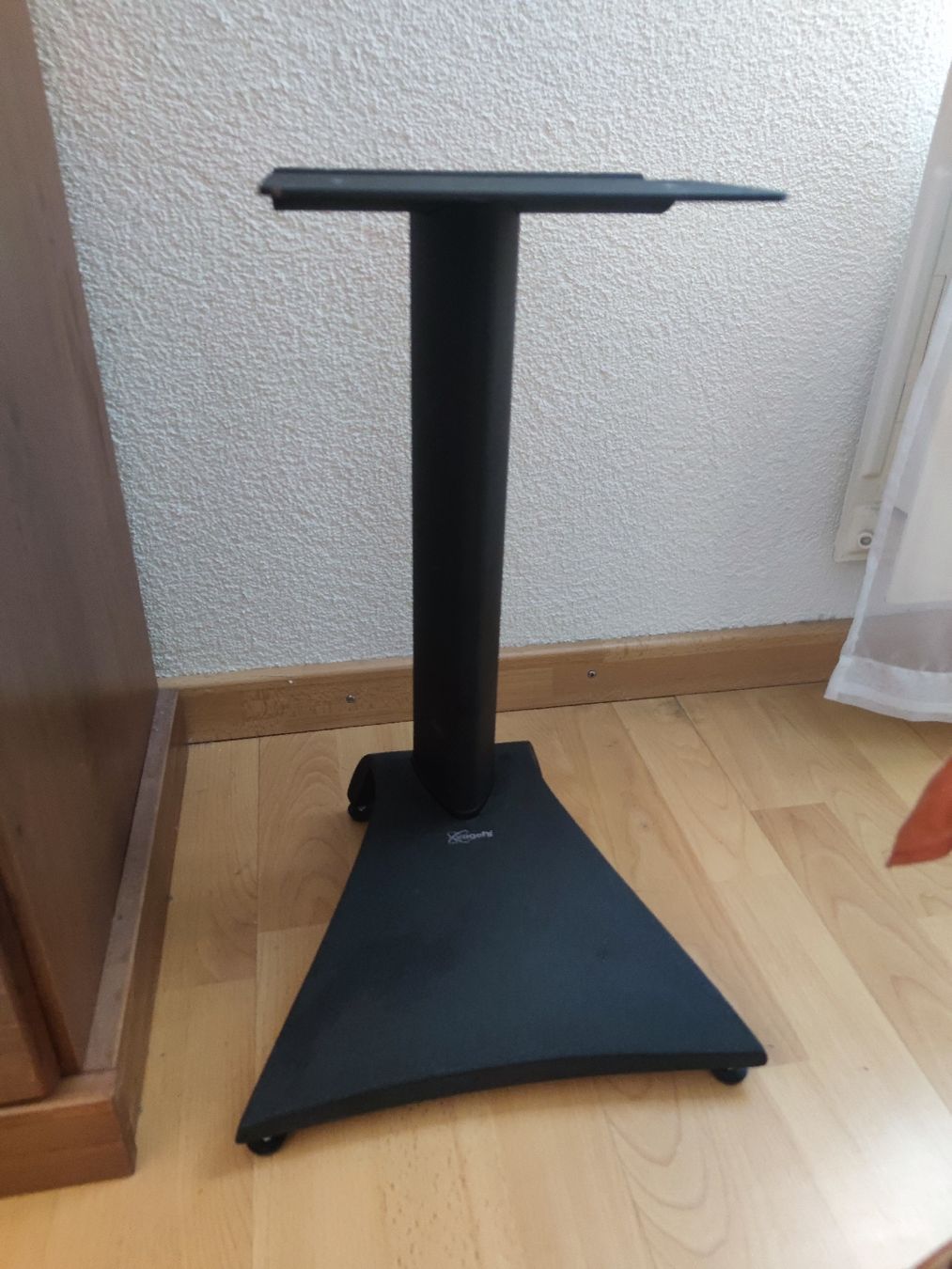 Supporti a parete: Lautsprecher Ständer Vogels – Usato da Meggen venduto da Malecifent 2