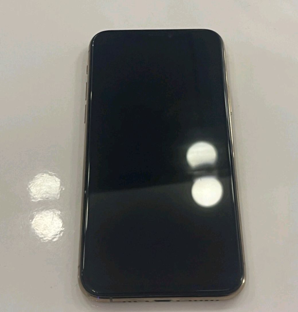 Apple Handys / Smartphones: iPhone 11 Pro 64GB Excellent Condition 92% battery – Gebraucht aus Luzern von Waince786 3