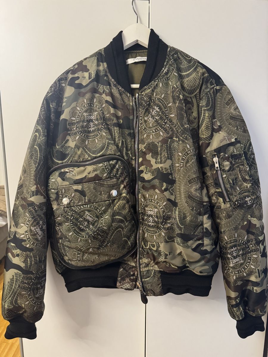 Givenchy Giacche: Givenchy Jacke – Nuovo (secondo la descrizione) da Neftenbach venduto da dco_vy6w