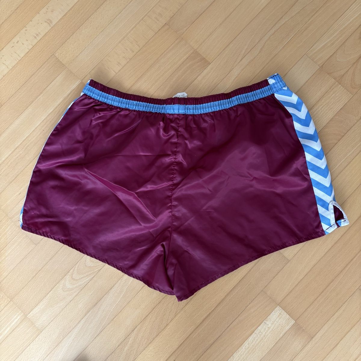 Hummel Leibchen & Hosen: Aston Villa Hose Vintage Hummel 70s – Gebraucht aus Winterthur von LaBodega 4
