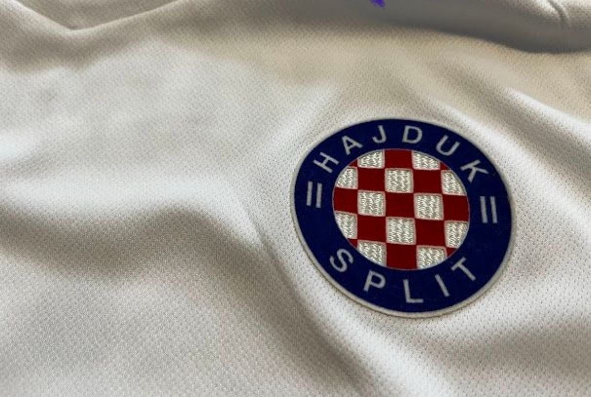 Umbro Leibchen & Hosen: Fussball Trikot Hajduk Split Vukusic - 2010/11 – Gebraucht aus Dietikon von kRizzzZy96 3