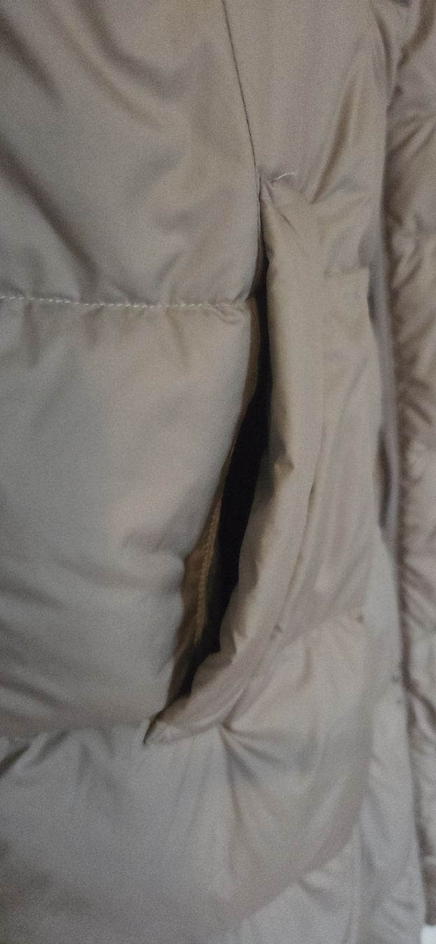 Uniqlo Mäntel: Wintermantel Gr. M – Gebraucht aus Embrach von Singvall 4