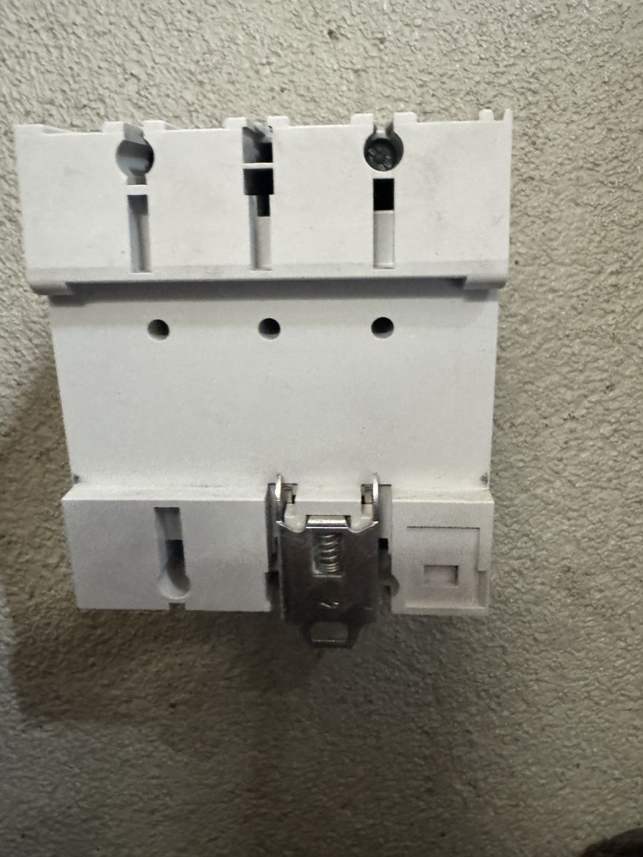 Hager Schalter: Fehlerstrom-Schutzschalter Hager 4P 25A – Gebraucht aus Cham von PIRAT123 3