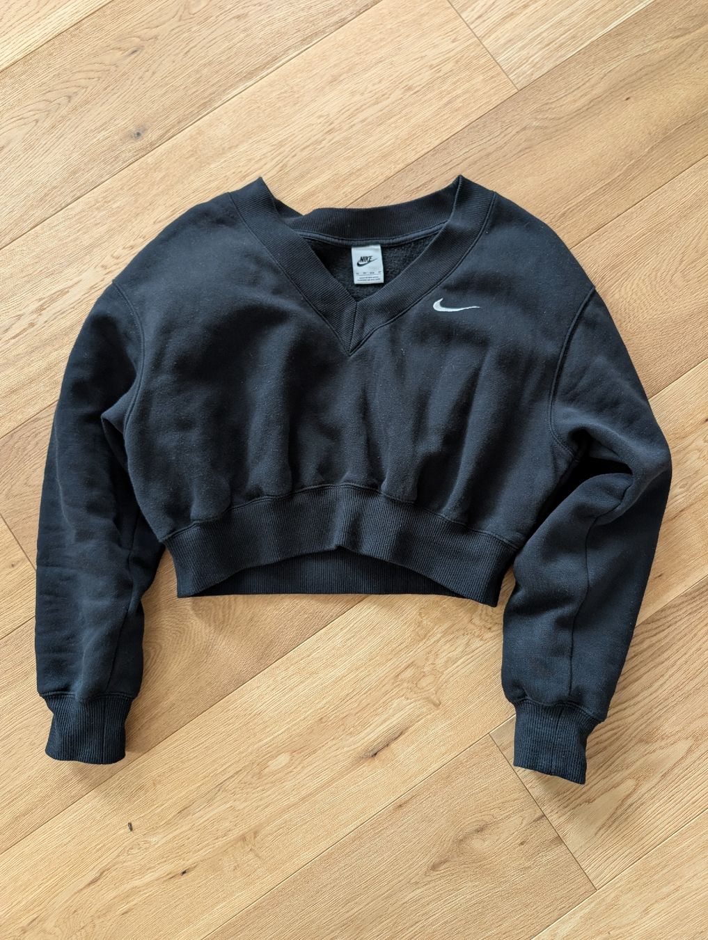 Nike Maglioni & Felpe: Nike Crop Pullover XS – Nuovo (secondo la descrizione) da Magden venduto da mightykels