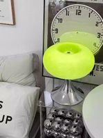 Grün Retro Stil Tischleuchte - Eyecatcher für dein Zuhause!