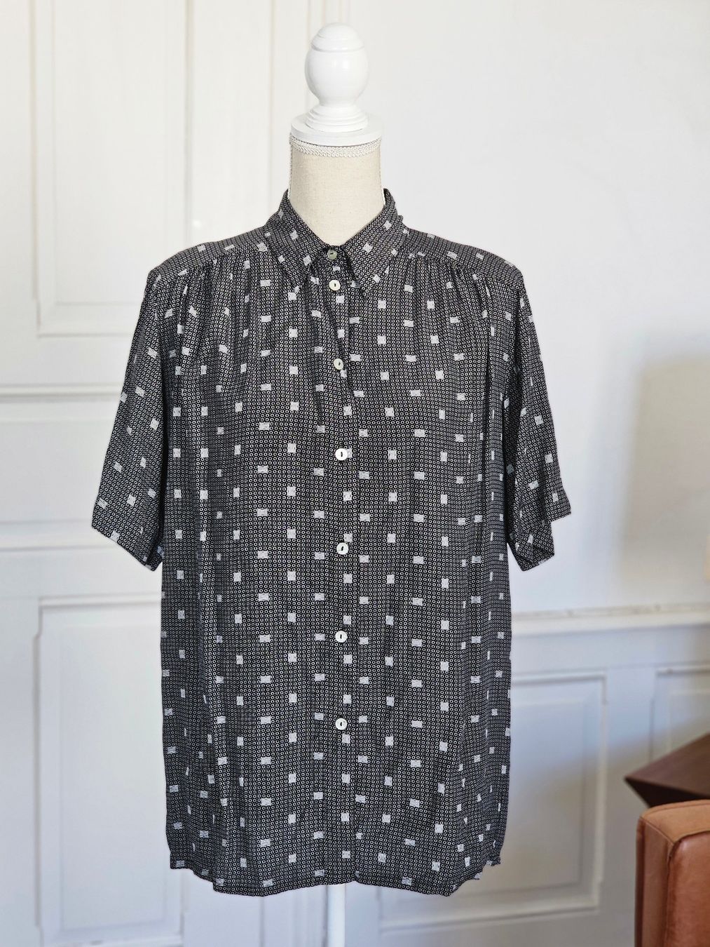 C&A Blusen: Vintage Bluse, schwarz-weiss gemustert, Gr. M/L – Gebraucht aus Ried-Brig von Zzyzx 1