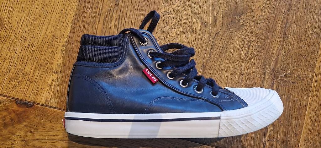 Scarpe da uomo: Freizeitschuhe Gr 37 – Usato da DOTTIKON venduto da fabnico