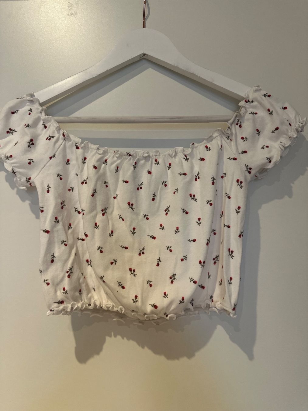 Top: Forever 21 Crop Top mit Rosenmuster, Grösse S – Usato da Zürich venduto da cfh_cg22 2