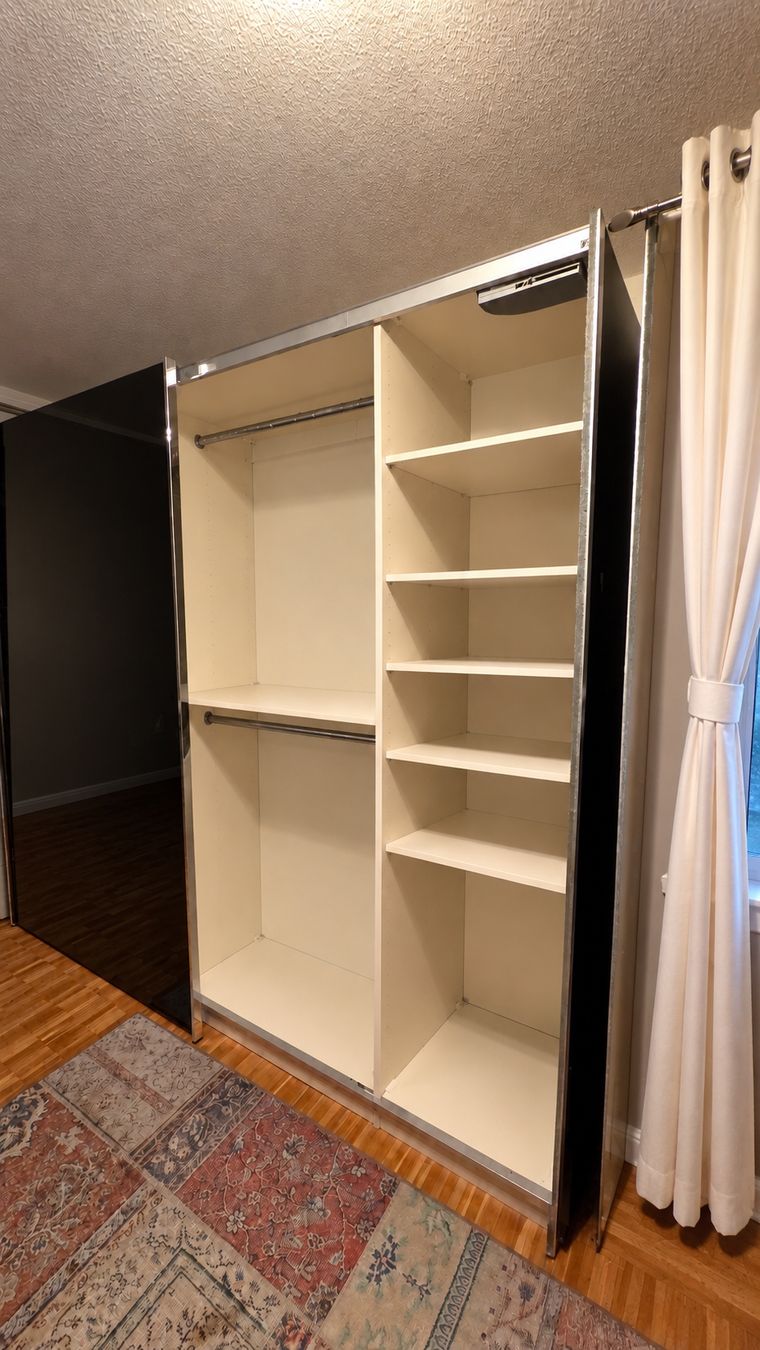 Armadi: Pfister Schrank – Usato da Dietlikon venduto da Anho00 1