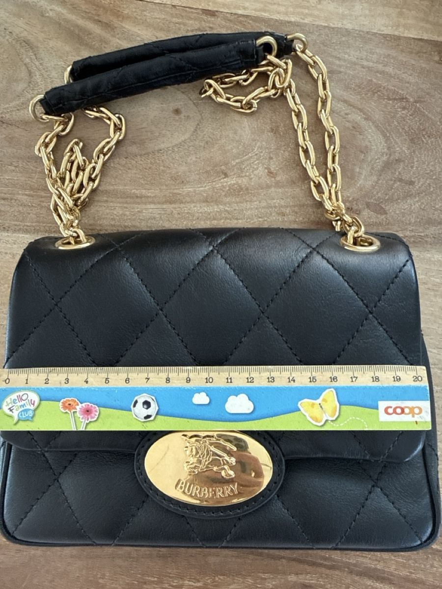 Burberry Borse da donna: Burberry Small Strand Bag – Usato da Gibswil venduto da spongii 1