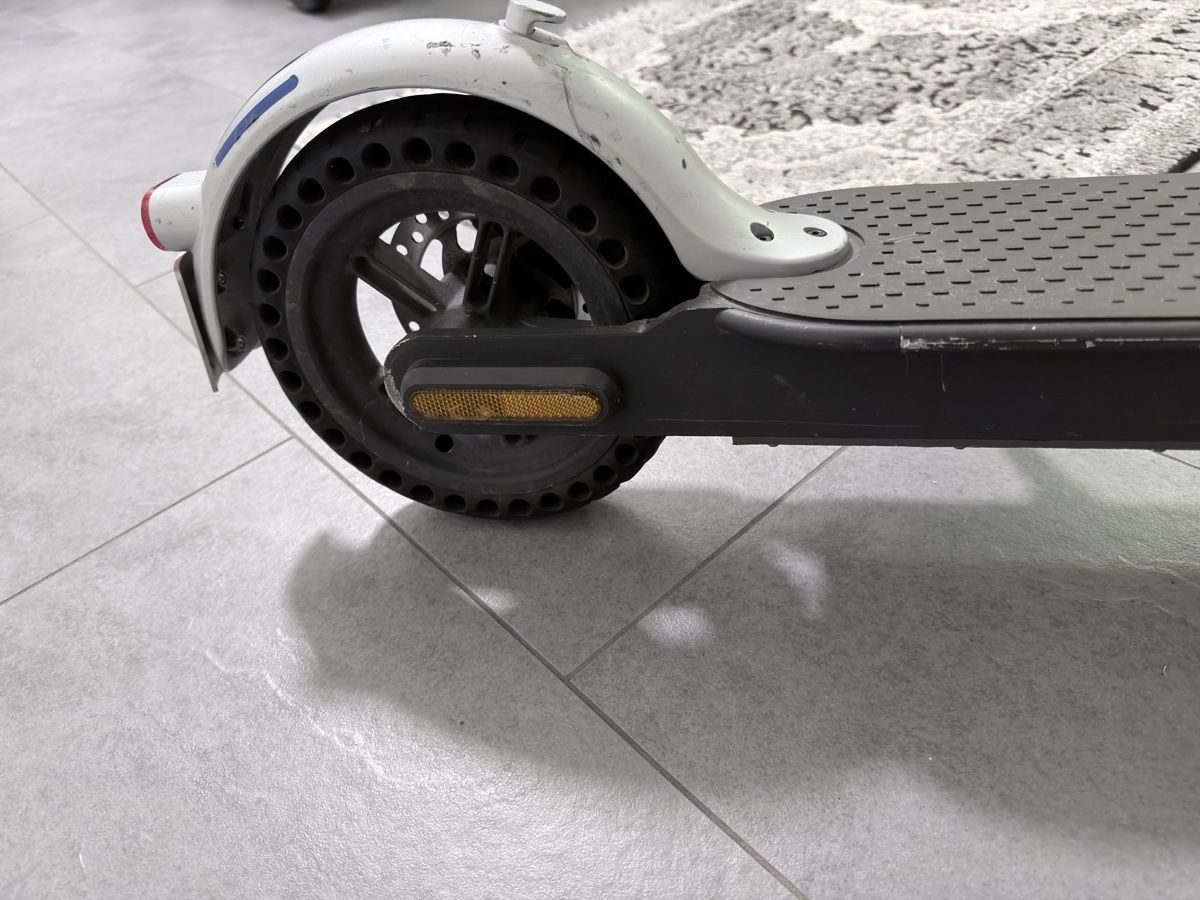 Scooter: Mi Scooter Pro 2 – Usato da Schlieren venduto da Kamacho 5