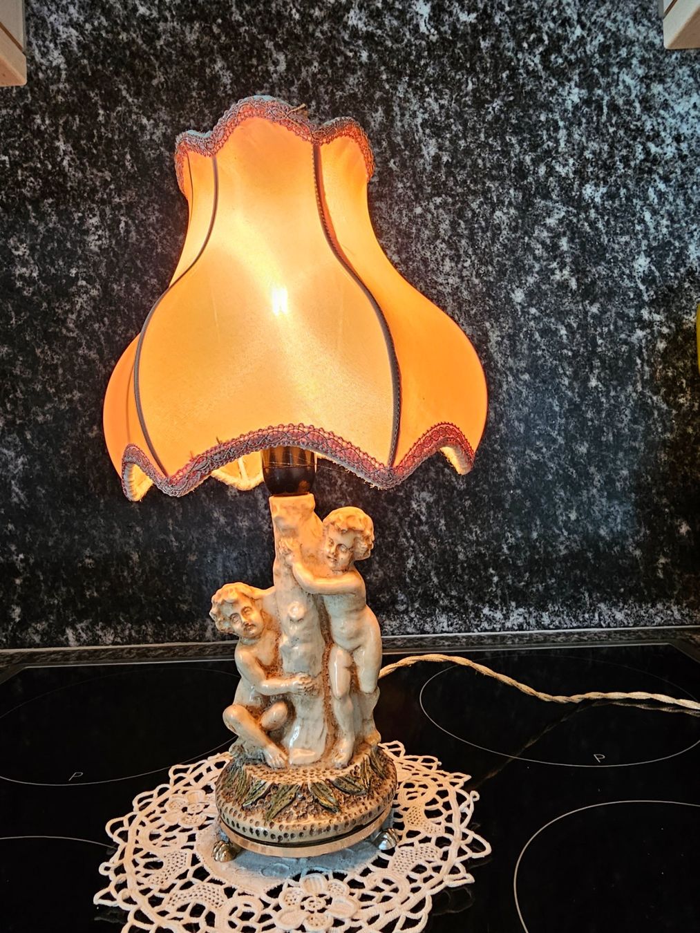 Lampade: Tischlämpchen antik – Usato da Tuggen venduto da Rugi2 1