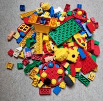 Lego Duplo Bausteine gemischt in grossem gelbem Eimer 