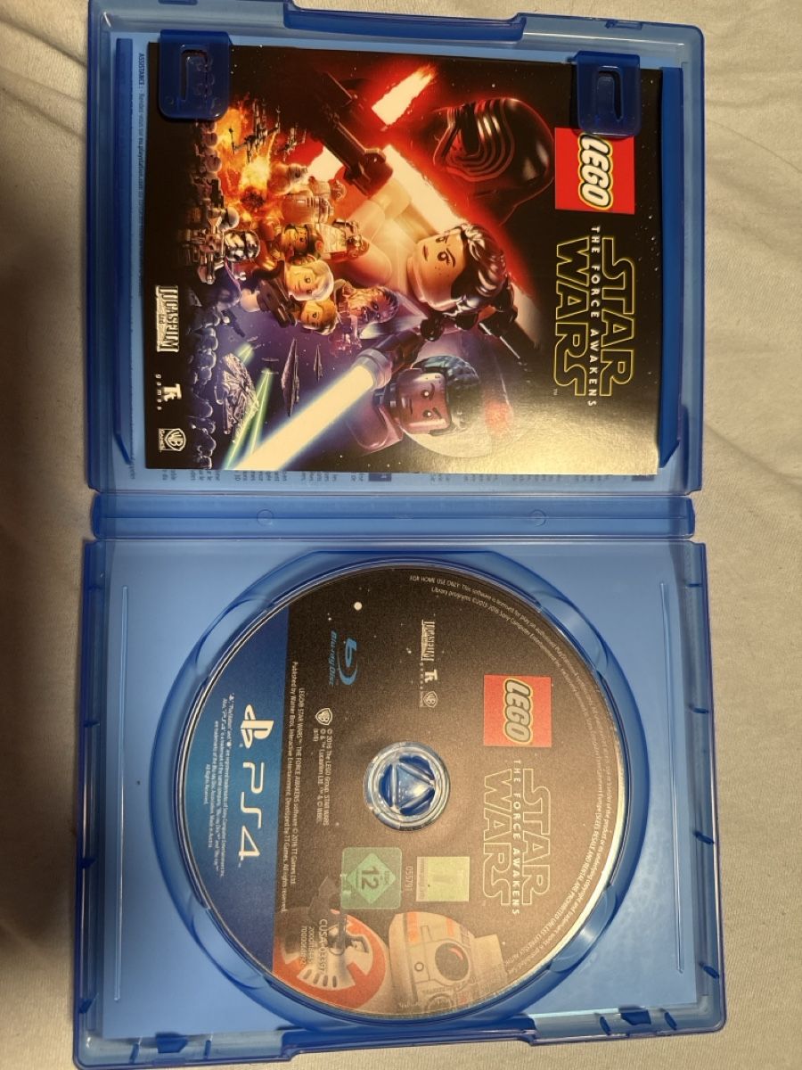 Sony Spiele: Jeu PS4 Lego Star Wars: The Force Awakens – Gebraucht aus La tour-de-peilz von Danjor03 1